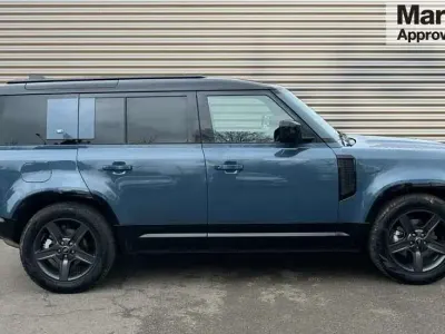 Używany Land Rover Defender SE Dynamic 2023 SUV