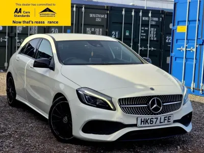 Begagnad Mercedes A180 AMG Line Premium 109 HK (80 kW) 2018 Vit Halvkombi