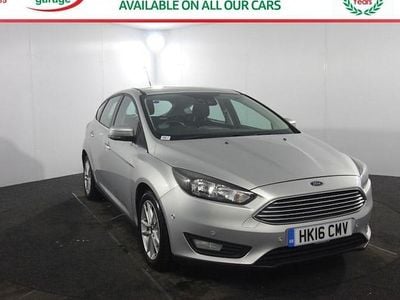 Used Ford Focus Zetec 125 HP (91 kW) 2016 Silver Hatchback