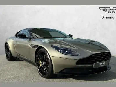 Usado Aston Martin DB11 528 CV (388 kW) 2023 Verde Coupe
