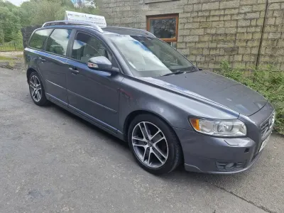 Begagnad Volvo V50 SE Lux 115 HK (84 kW) 2011 Grå Kombi