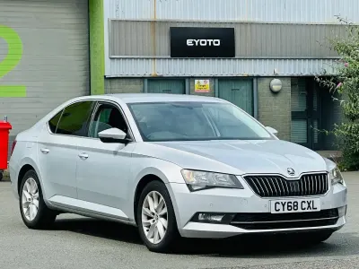 Used Skoda Superb SE Technology 120 HP (88 kW) 2018 Silver Hatchback