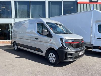 New 2025 Renault Master Van | £32,950