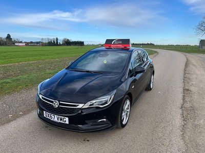 Used Vauxhall Astra SRi 109 HP (80 kW) 2017 Black Hatchback