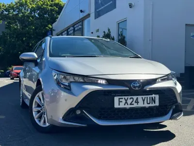 Used Toyota Corolla 140 HP (102 kW) 2024 Silver Estate