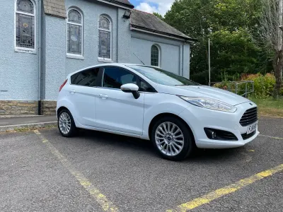 Used Ford Fiesta Titanium 2014 White Hatchback