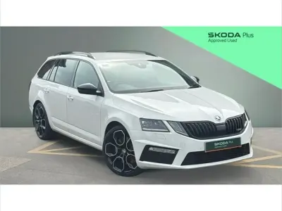 Used Skoda Octavia vRS 245 HP (180 kW) 2020 White Estate