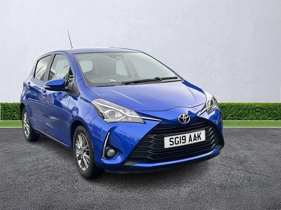 Used Toyota Yaris 111 HP (81 kW) 2019 Blue Hatchback