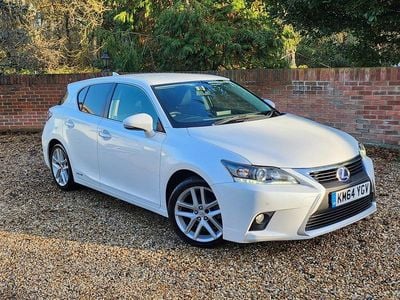 White Used 2014 Lexus CT200h Hatchback | £7,990 (Good price)
