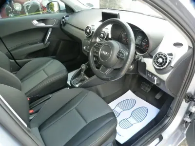 Used Audi A1 Sportback Sport 125 HP (91 kW) 2016 Silver Hatchback