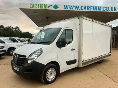 Used Vauxhall Movano S 150 HP (110 kW) 2019 White MPV
