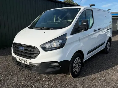 Used Ford Transit Custom 105 HP (77 kW) 2021 White Van