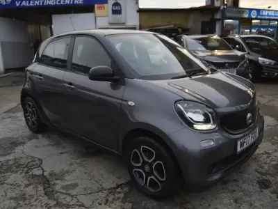 Used Smart ForFour Premium 71 HP (52 kW) 2017 Grey Hatchback