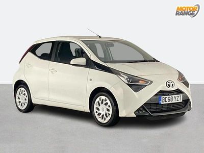 Used Toyota Aygo X-play 2019 White Hatchback