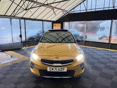 Used Kia XCeed First Edition 141 HP (103 kW) 2021 Yellow SUV