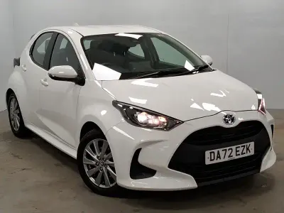 Used Toyota Yaris 116 HP (85 kW) 2022 White Hatchback