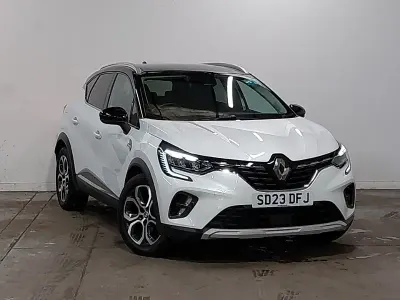 Second-hand Renault Captur Techno 142 CP (104 kW) 2023 Alb SUV