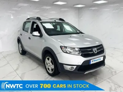 Used Dacia Sandero Lauréate 90 HP (66 kW) 2014 Silver Hatchback