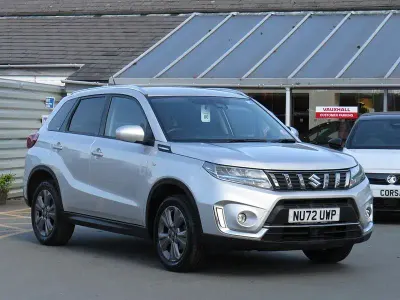 Second-hand Suzuki Vitara SZ-T 115 CP (84 kW) 2023 Argintiu SUV