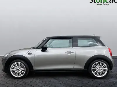 Used Mini Cooper Hatch 136 HP (100 kW) 2017 Hatchback