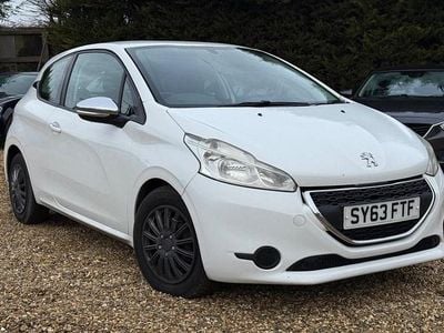 White Used 2013 Peugeot 208 Access Hatchback | £2,485 (Fair price)