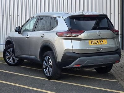 Used Nissan X-Trail N-Connecta 213 HP (156 kW) 2024 Champagne silver SUV