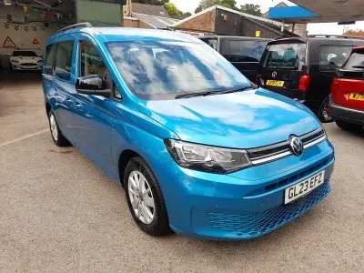 Used VW Caddy Maxi Life 122 HP (89 kW) 2023 Blue MPV