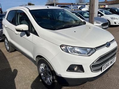 Used Ford Ecosport Zetec 95 HP (69 kW) 2016 White SUV