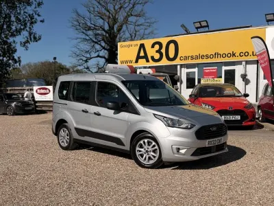 Used Ford Tourneo Connect Zetec 100 HP (73 kW) 2022 Silver MPV