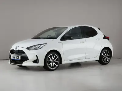 Used Toyota Yaris 116 HP (85 kW) 2021 White Hatchback