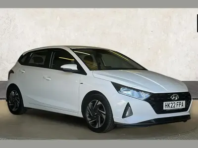 Used Hyundai i20 SE 99 HP (72 kW) 2022 White Hatchback