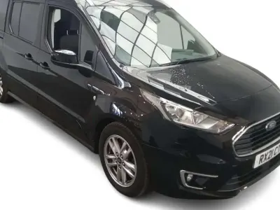 Used Ford Tourneo Titanium 120 HP (88 kW) 2021
