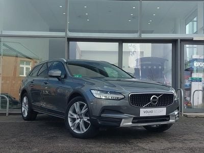 Used Volvo V90 CC Pro 190 HP (139 kW) 2018 Grey Estate
