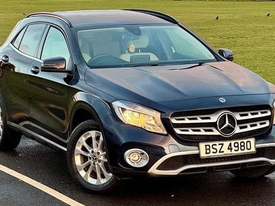Used Mercedes GLA200 SE 136 HP (100 kW) 2017 Blue SUV