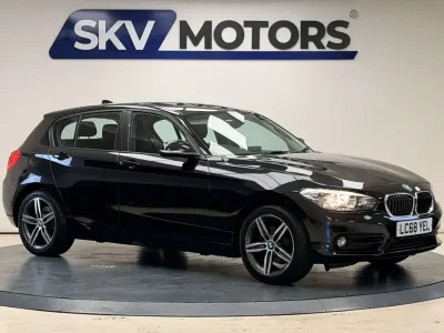 Begagnad BMW 120 Sport Line 2018 Svart Halvkombi