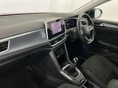 Used VW T-Roc Style 150 HP (110 kW) 2023 Red SUV