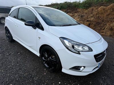 Used Vauxhall Corsa Edition 75 HP (55 kW) 2015 White Hatchback