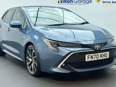 Used Toyota Corolla 122 HP (89 kW) 2020 Blue Hatchback