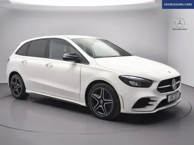 Usado Mercedes B250e AMG line 218 HP (160 kW) 2022 Branco Monovolume