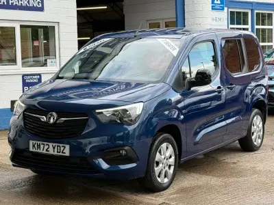 Used Vauxhall Combo S 100 HP (73 kW) 2022 Blue MPV