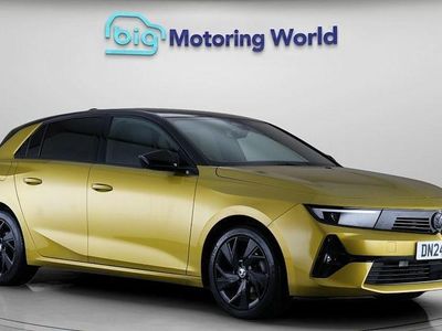 Used Vauxhall Astra S 131 HP (96 kW) 2024 Yellow/black Hatchback