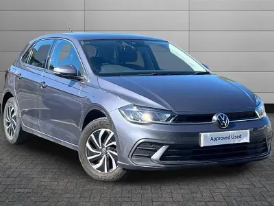 Begagnad VW Polo Life 95 HK (69 kW) 2022 Grå Halvkombi
