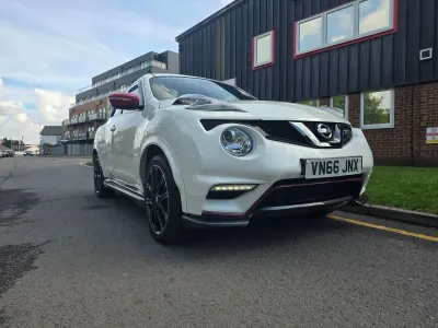 Used Nissan Juke Nismo RS 214 HP (157 kW) 2016 White SUV