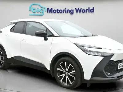 Używany Toyota C-HR Design 140 KM (102 kW) 2026 SUV
