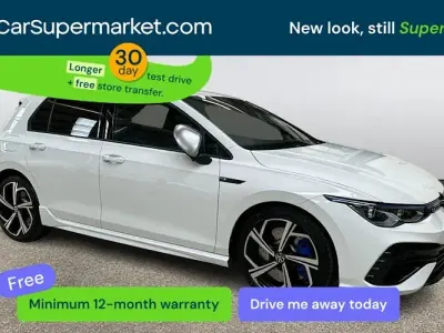 Używany VW Golf VIII R 320 KM (235 kW) 2024 Biały Hatchback