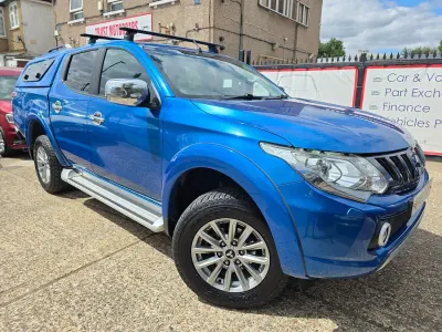 Used Mitsubishi L200 181 HP (133 kW) 2017 Blue Pickup