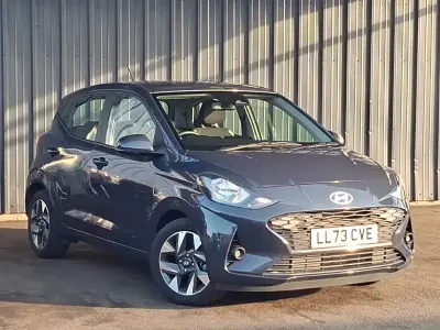 Used Hyundai i10 Advanced 84 HP (61 kW) 2024 Grey Hatchback