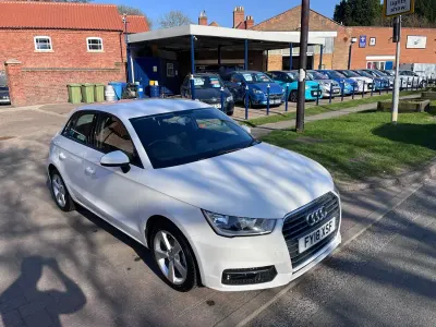 Begagnad Audi A1 Sport 2018 Vit Halvkombi