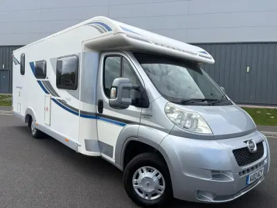 Usado Peugeot Boxer 2013 Prateado Van