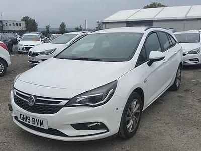 White Used 2019 Vauxhall Astra Design Edition Estate | £3,950 (Good price)
